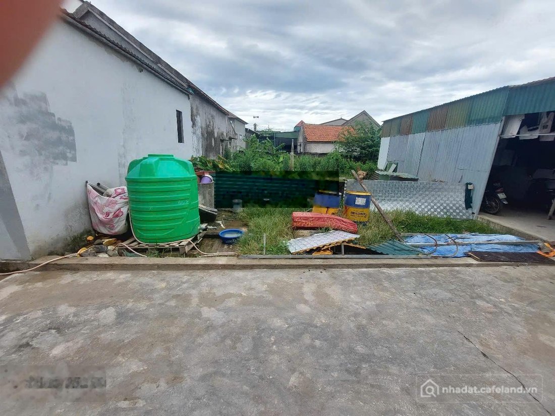 Bán đất thổ cư: Bán đất thị trấn Hưng Nguyên ngay bên cạnh VSIP, đường 72m, Nguy