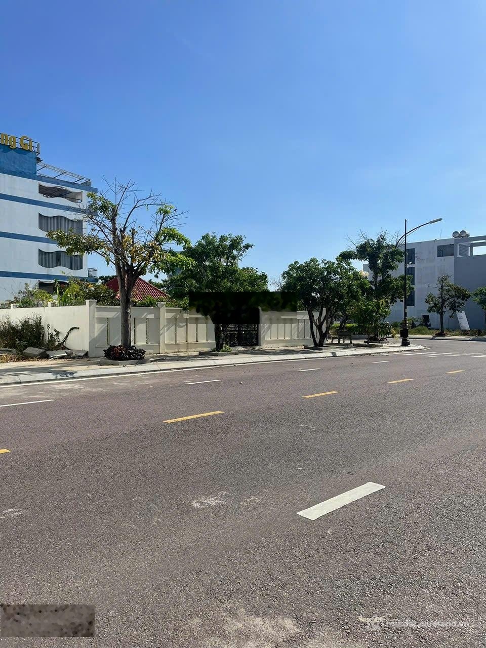 Bán biệt thự: Bán nhà phố khu Đại Phú Gia Quy Nhơn lô 8 LKT diện tích 81m2 giá 6
