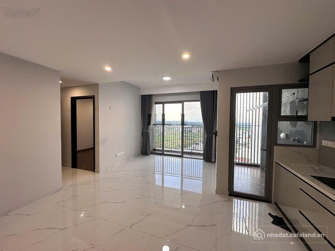 Bán căn hộ chung cư: Chính chủ cần bán gấp Celesta Rise căn 2PN HTCB view hồ bơi