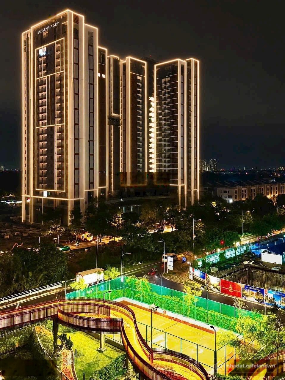 Bán căn hộ chung cư: Bán gấp căn góc 3PN Essensia Sky bằng giá HĐMB view sông tầ