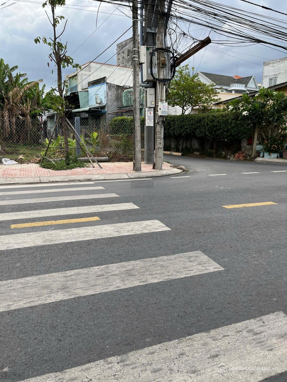 Bán đất thổ cư: Bán đất 2 mặt tiền, cách chợ Gò Công 1km