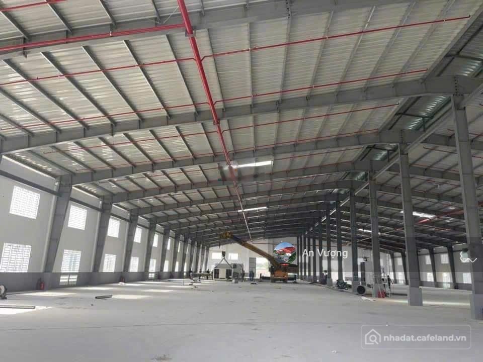 Nhà kho - Xưởng: Cho thuê kho xưởng tại Thường Tín, Hà Nội. DT: 5500m2