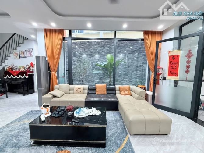 Bán nhà riêng: Bán gấp nhà đẹp mới tinh Nguyễn Trung Trực trung tâm Cốc Lếu