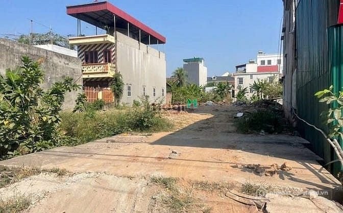 Bán đất thổ cư: Hàng đẹp Bình Long Bình Phước 105m² full thổ cư SHR chỉ 1,74 tỷ