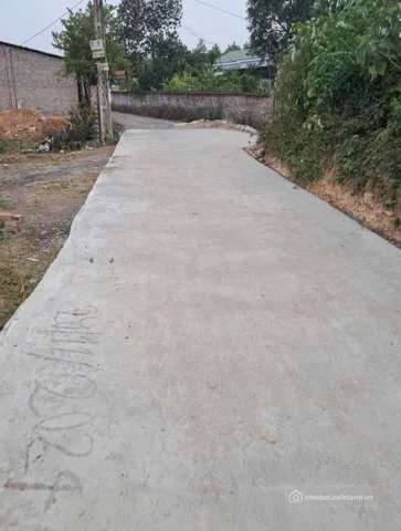 Bán đất thổ cư: LÔ ĐẤT GẦN HỒ SUỐI HAI, BÁM CÁNH ĐỒNG, VIEW NÚI ĐẸP