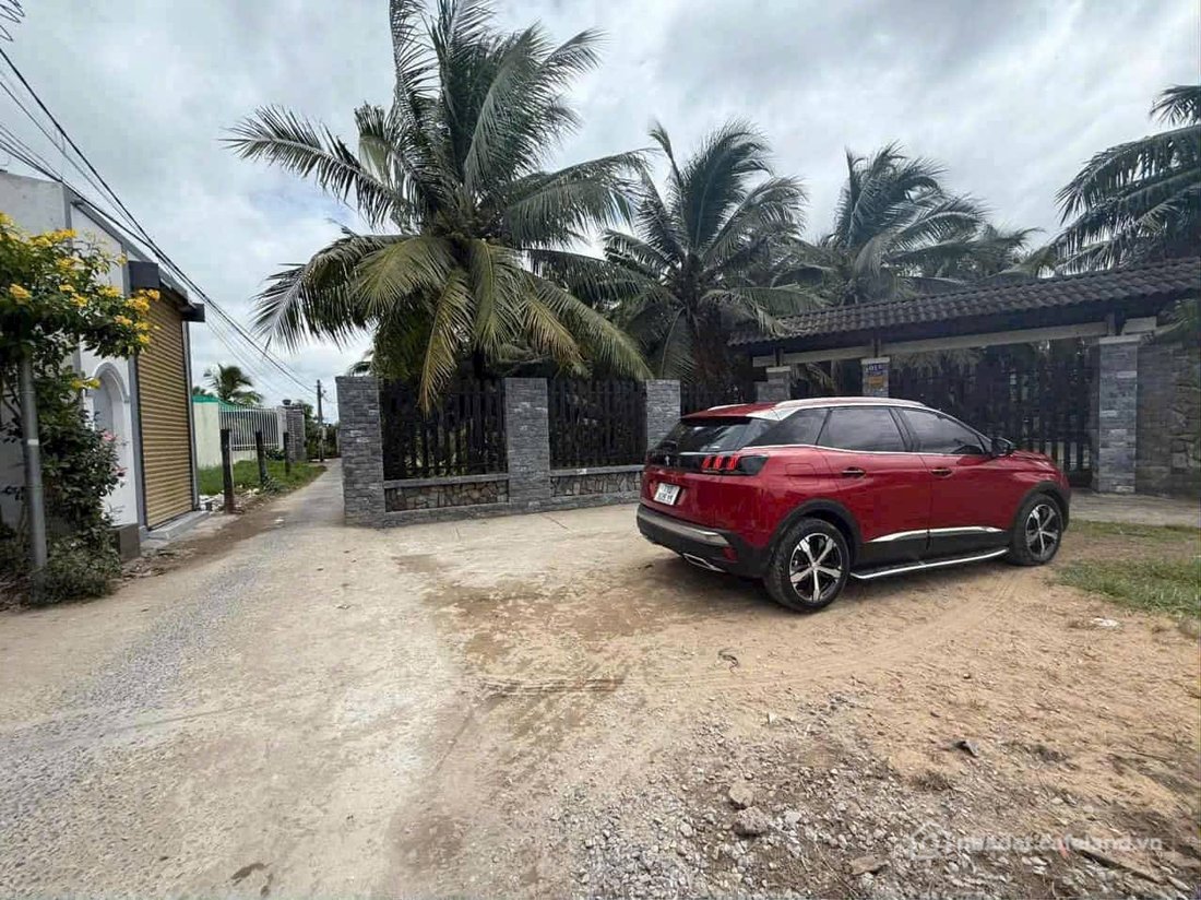Bán nhà riêng: Bán nhà mặt tiền hẻm thông Xã Bình Phú, Bến Tre - 40m2, 640 triệu