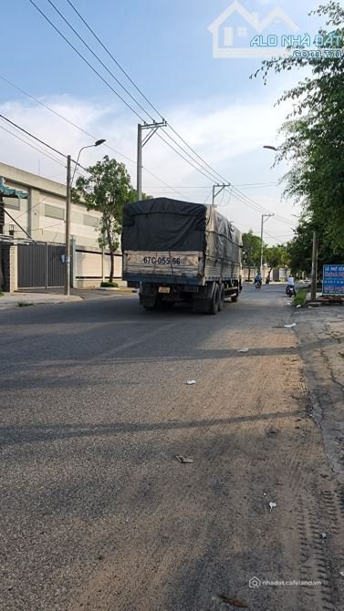 Bán đất thổ cư: Bán nền 2 mặt tiền đường container phường Mỹ Thạnh, Long Xuyên, 