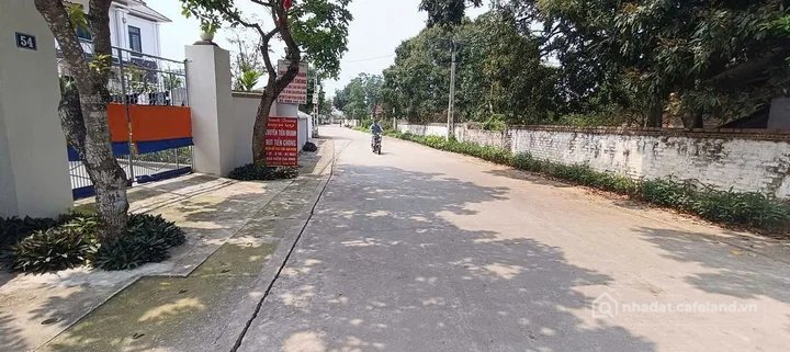 Bán đất thổ cư: SỔ ĐỎ CẤT KÉT - SẴN NHÀ Ở NGAY - CHỈ CÓ TẠI BẤT BẠT, BA VÌ