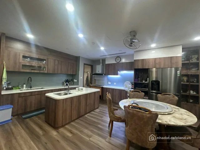 Bán căn hộ chung cư: Bán căn hộ Mini, Dịch vụ: Bán Tòa nhà - Building 197.2m2 có