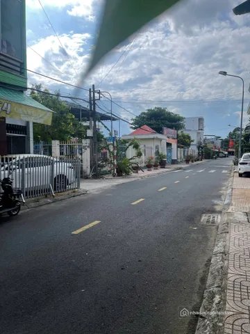 Bán nhà riêng: Bán Nhà riêng 56m2 có sẵn 56 m2 thổ cư giá 1.8 tỷ tại Đường Nguyễ