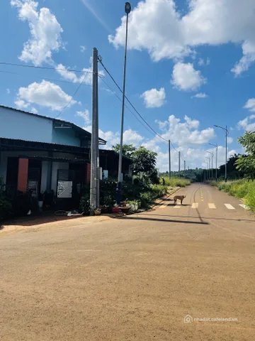 Bán đất thổ cư: Bán Đất 200m2 có sẵn 200 m2 thổ cư giá 2 tỷ tại Phường Nghĩa Đức