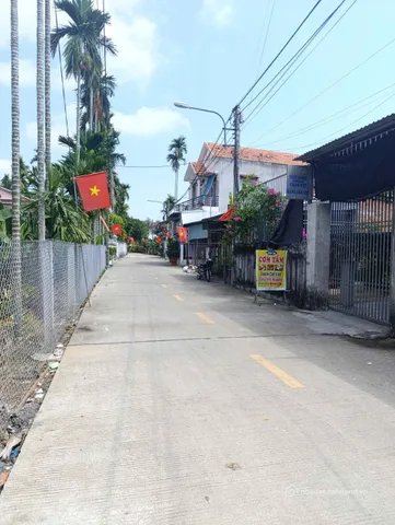 Bán đất thổ cư: Nghĩa dũng chốt nhanh  Diện tích đẹp :6,6x19 full thổ. Nở hậu 