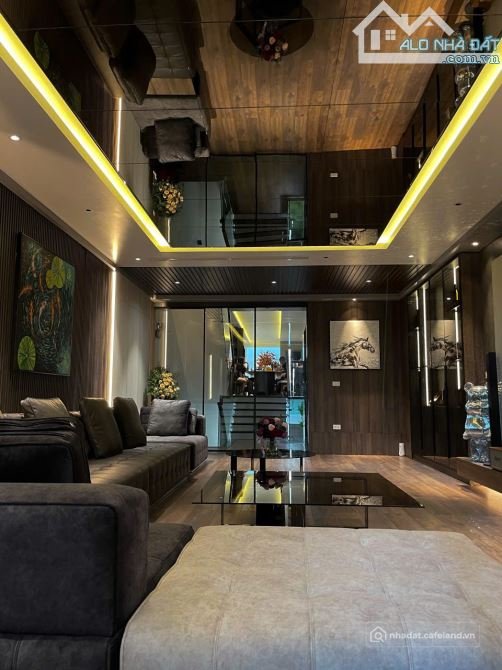 Bán nhà riêng: Nhà mặt phố Trung tâm TP Hưng Yên 20 tỷ