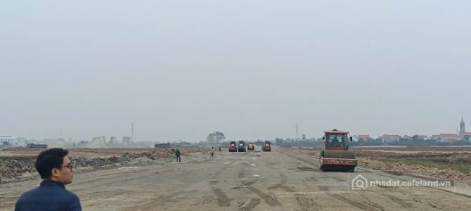 Bán kho, nhà xưởng: Công ty cần bán 9000 m2 đất Cụm Công nghiệp Quang Vinh Ân Th