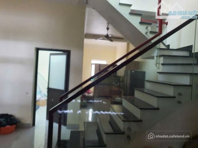 Bán nhà riêng: Bán nhà 2 tầng trục chính Kim Đôi- Kim Chân- TP Bắc Ninh ️DT160m