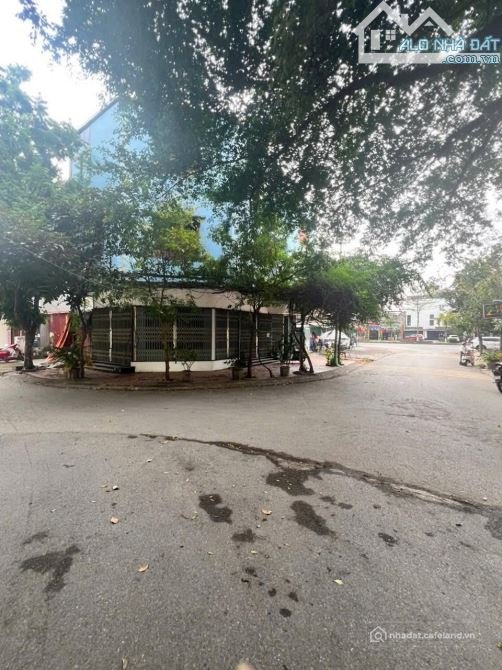 Bán nhà riêng: Bán căn Góc Nhà 3 tầng làn 2 Lạc Long Quân - khu Phúc Sơn - P. Vũ