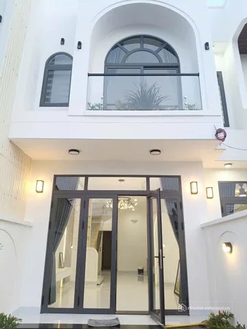 Bán nhà riêng:  Nhà mê xinh gần sân bóng Bùi Dự