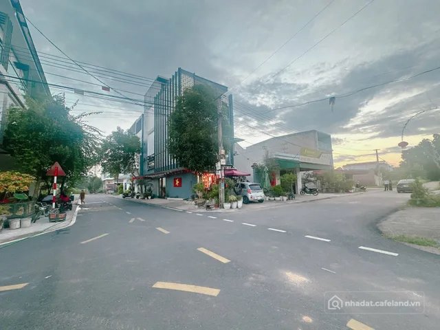 Bán đất thổ cư: Cắt lỗ mảnh đất 120m2 full thổ (MT 6m) giá 1.6 tỷ Khu Đồng Mồng 