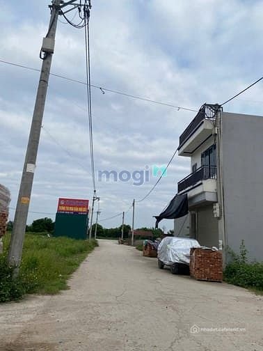 Bán đất thổ cư: Đất đấu giá, 85m, Tân Phú-Quốc Oai, chỉ 6 tỷ, đẹp nhất xã, kinh 