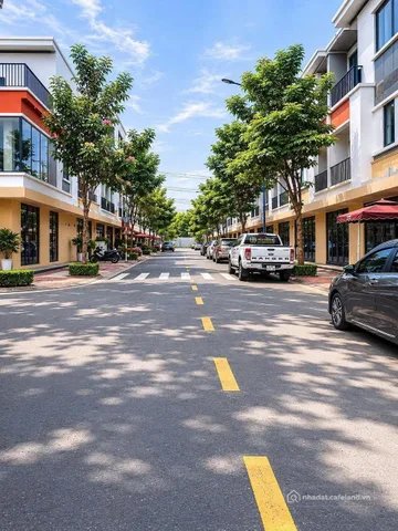 Bán nhà riêng: Nhà Phố 3 tầng ngay trung tâm bờ Bắc TP Huế, đối diện công viên g