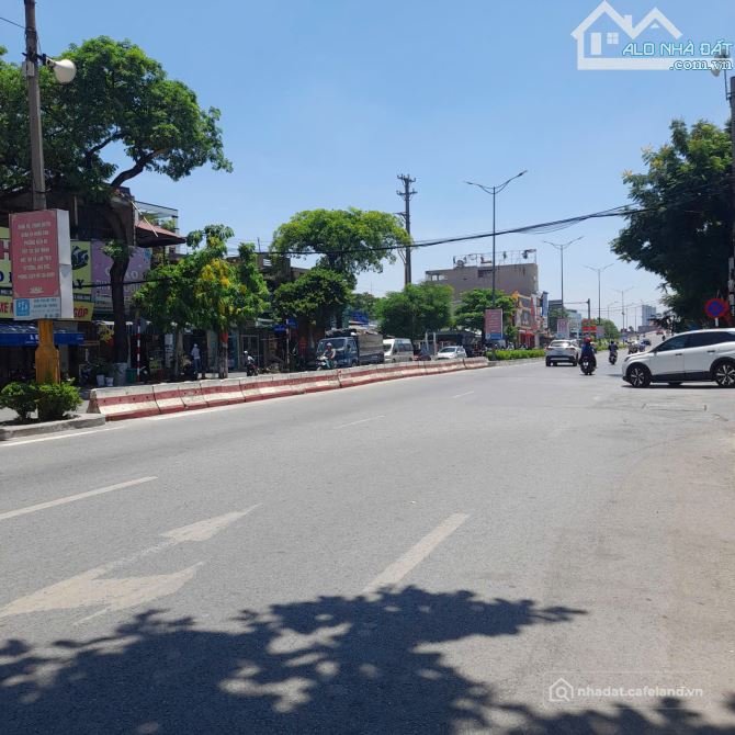 Bán nhà riêng: NGUYỄN LƯƠNG BẰNG- Ô TÔ VÀO TẬN CỬA -3 Tầng Mới Cong-GÍA CHỈ HƠN 