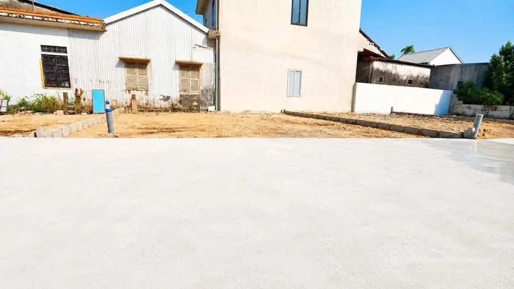 Bán đất thổ cư: Bán Đất 65m2 có sẵn 65 m2 thổ cư giá 710 triệu tại Đường Xã Phú 