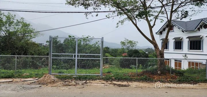 Bán đất thổ cư: Bán Đất 1144m2 có sẵn 250 m2 thổ cư giá 9.5 tỷ tại - Chọn - Xã Y