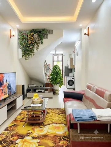 Bán nhà riêng: Bán nhà 5 Tầng 62m2 giá chỉ 5,5 tỷ ngay UBND xã Xuân Canh sát KĐT
