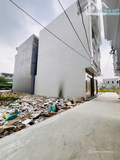 Bán đất thổ cư: chính chủ gửi bán Lô đất SIÊU HIẾM SIÊU ĐẸP Hàng Tổng - Đằng Hải