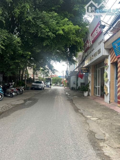 Bán nhà riêng: Bán nhà 2 tầng trục chính Hạp Lĩnh Khắc niệm dt 70m mt 4m giá 4.6