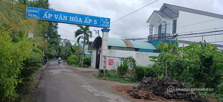 Bán nhà riêng: BánNGÔI NHÀ MỚI ĐẸP ĐƯỜNG GẦN 4M, XE HƠI VI VU. Ấp 5 Đạo Thạnh, T