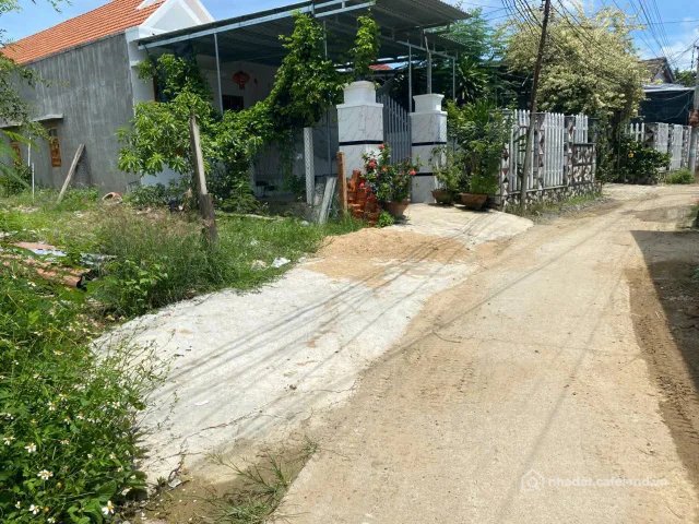 Bán đất thổ cư: Bán Đất 283m2 có sẵn 50 m2 thổ cư giá 1.5 tỷ tại - Chọn - Phường