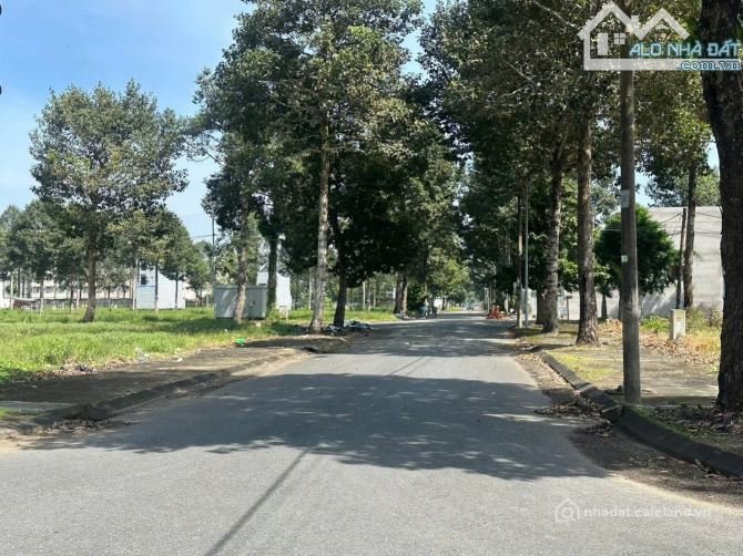 Bán đất thổ cư: Bán nền đường số 28 Khu dân cư ngân thuận, bình thuỷ cần thơ, dt
