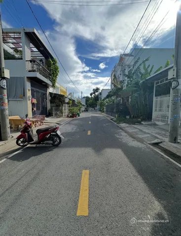 Bán đất thổ cư: Bán Đất 96.4m2 có sẵn 96.4 m2 thổ cư giá 890 triệu tại mặt tiền 