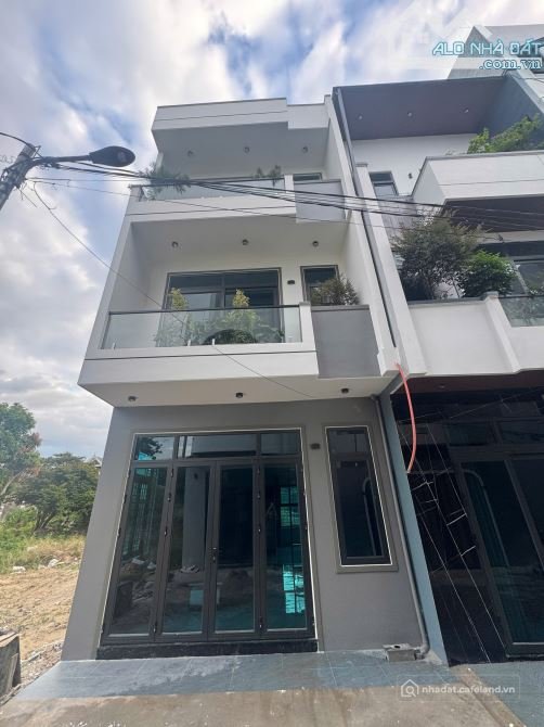 Bán nhà riêng: BÁN NHÀ 3 TẦNG THUỘC KHỐI MỸ THƯỢNG PHƯỜNG HƯNG LỘC