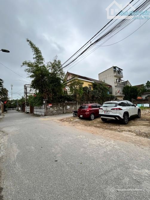 Bán đất thổ cư: Bán đất đẹp mặt đường Nguyễn Khánh Toàn - Phường Hưng Phúc cũ