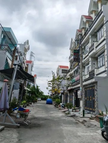 Bán đất thổ cư: Bán Đất 80.3m2 có sẵn 80.3 m2 thổ cư giá 3.8 tỷ tại Đường Nguyễn