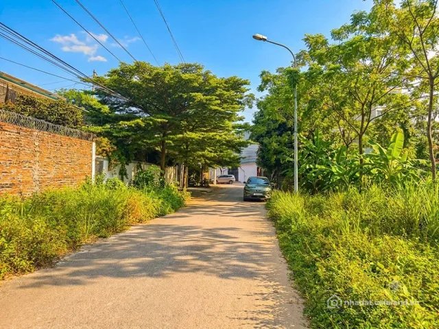 Bán đất thổ cư: Bán Đất 279m2 có sẵn 279 m2 thổ cư giá 9.4 tỷ tại Phường Vân Phú