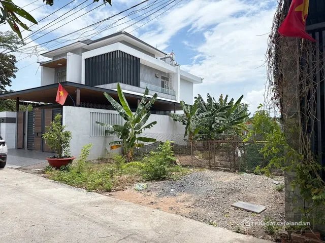 Bán đất thổ cư: Bán lô Biệt thự 1 xẹt đường Điện Biên Phủ gần quảng trường 248m2