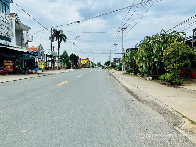 Bán đất thổ cư: Bán Đất 500m2 giá 420 triệu tại Đường Tỉnh lộ 816 Xã Thạnh Hòa H