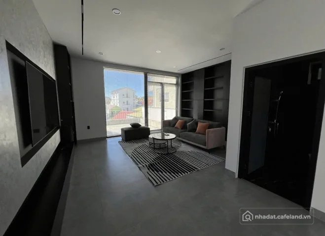 Bán nhà riêng: Bán villa đường Nguyễn An Ninh, 236m2, 15,3 tỷ, Phường 6, Đà Lạt,