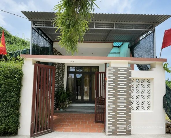 Bán nhà riêng: Bán Nhà riêng 100m2 có sẵn 100 m2 thổ cư giá 2.4 tỷ tại - Chọn - 