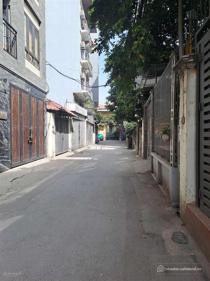 Bán nhà riêng: Bán nhà 33 m2,5 tầng, mt 4,5m, giá 5,2 tỷ, ô tô đỗ cửa , đại cát,