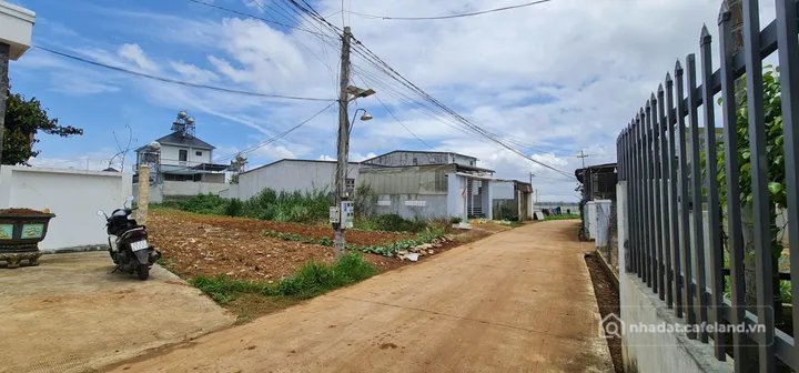 Bán nhà riêng: Bán Nhà riêng 232.1m2 Gần Sân Bay QT và Các Khu Hành Chính Đức Tr