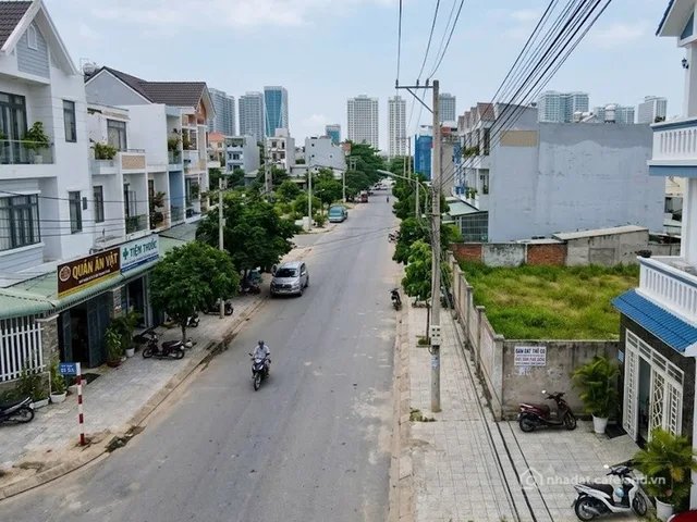Bán đất thổ cư: BÁN ĐẤT THỔ CƯ BIỂN CỬA VIỆT, NẰM TRONG KHU DÂN CƯ HIỆN HỮU, DỄ 