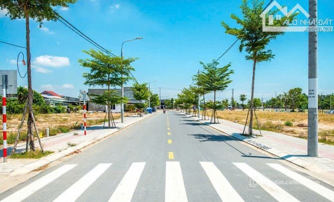 Bán đất thổ cư: Bán đất mặt tiền đường 30m Lý Thái Tổ Nhơn Trạch - giá chỉ 18 tr