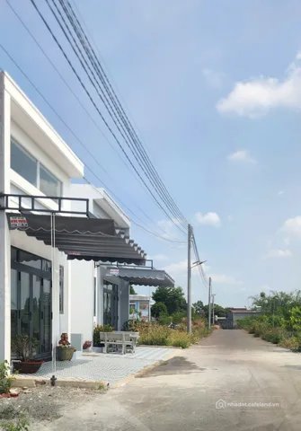 Bán nhà riêng: Bán căn nhà mới xây ngay sân bay long thành . giá bán 2ti