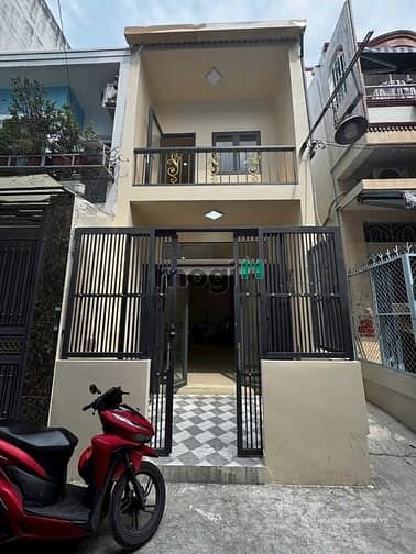 Nhà riêng: Nhà hẻm xe hơi 1/ Võ Văn Kiệt, P7, Q6