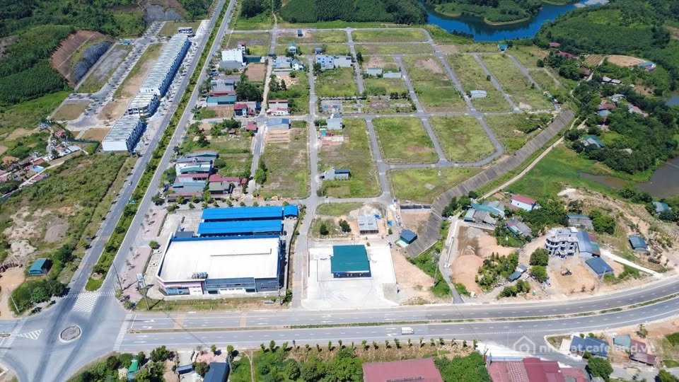 Bán đất thổ cư: Đất nền 100m2 tại khu Tái định cư 5, trung tâm tỉnh Lào Cai, giá