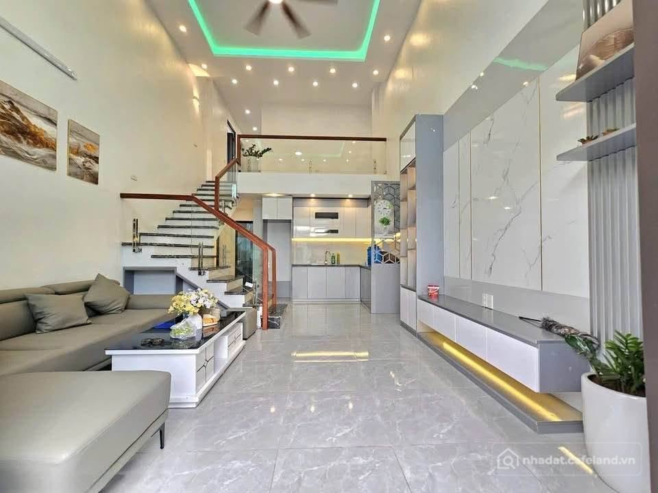 Bán nhà riêng: Nhà đẹp Hải Sơn 1, Cẩm Đông, Cẩm Phả, thiết kế hiện đại, tặng kèm